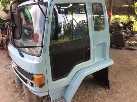 ขาย หัวสิบล้อ อีซูซุ ร็อคกี้ สีใหม่  มีขาดีดหน้า-ขาหลัง ตีนเหยียบทิฟฟี่ พร้อมใช้งาน