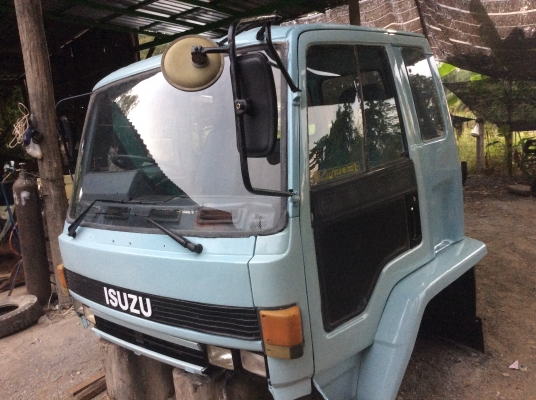 ขาย หัวสิบล้อ อีซูซุ ร็อคกี้ สีใหม่  มีขาดีดหน้า-ขาหลัง ตีนเหยียบทิฟฟี่ พร้อมใช้งาน