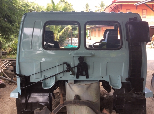 ขาย หัวสิบล้อ อีซูซุ ร็อคกี้ สีใหม่  มีขาดีดหน้า-ขาหลัง ตีนเหยียบทิฟฟี่ พร้อมใช้งาน