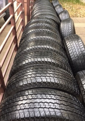 ยาง Bridgestone 245 70 16 ปี17 มี6ชุด ดอกเต็ม ไม่มีปะ เนื้อนิ่มๆ ใช้ยาว ราคาไม่แพง ยาง Bridgestone 245 70 16 ปี17 มี6ชุด ดอกเต็ม ไม่มีปะ เนื้อนิ่มๆ ใช้ยาว ราคาไม่แพง