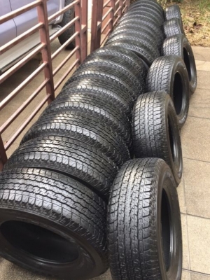 ยาง Bridgestone 245 70 16 ปี17 มี6ชุด ดอกเต็ม ไม่มีปะ เนื้อนิ่มๆ ใช้ยาว ราคาไม่แพง ยาง Bridgestone 245 70 16 ปี17 มี6ชุด ดอกเต็ม ไม่มีปะ เนื้อนิ่มๆ ใช้ยาว ราคาไม่แพง