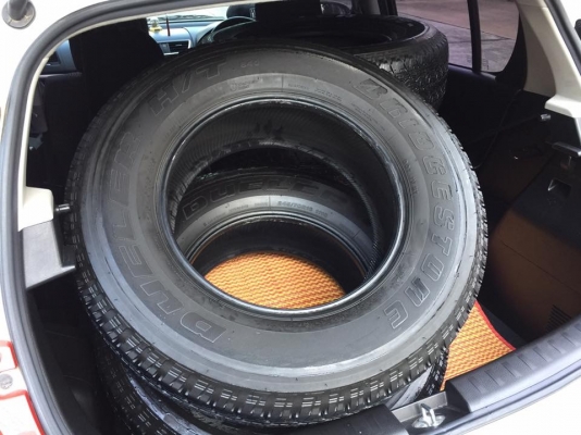 ยาง Bridgestone 245 70 16 ปี17 มี6ชุด ดอกเต็ม ไม่มีปะ เนื้อนิ่มๆ ใช้ยาว ราคาไม่แพง ยาง Bridgestone 245 70 16 ปี17 มี6ชุด ดอกเต็ม ไม่มีปะ เนื้อนิ่มๆ ใช้ยาว ราคาไม่แพง