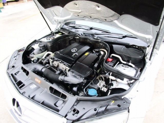 2010 BENZ C-CLASS C200 1 KOMPAVENT โฉม W204 1.8 เบนซิน สีเทา เกียร์ออโต้ มีBOOK SERVICE AIRBAG ABS พวงมาลัยมัลติ เบาะหนังปรับไฟฟ้า SENSOR รอบคัน สนใจดูรถ ทดลองขับหรือสอบถามรายละเอียดเพิ่มเติม และ รับปรึกษาออกรถ มือหนึ่ง มือสอง ทุกยี่ห้อ ติดต่อ 092-656-657