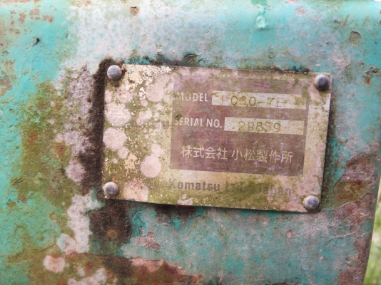 ขายรถแบคโฮ KOMATSU PC30-7 เอกสารอินวอย ปั๊มนิ้ว แอร์พร้อม ราคา 300000