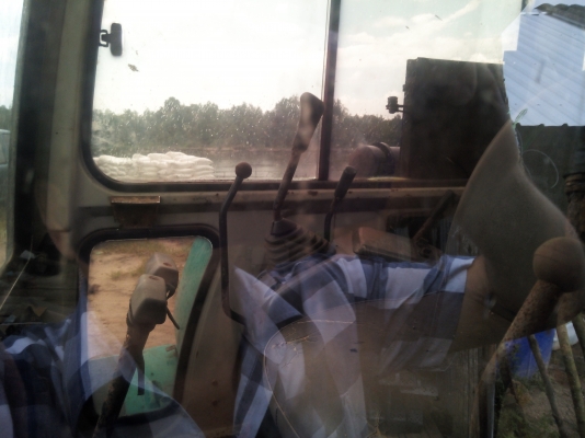 ขายรถแบคโฮ KOMATSU PC30-7 เอกสารอินวอย ปั๊มนิ้ว แอร์พร้อม ราคา 300000