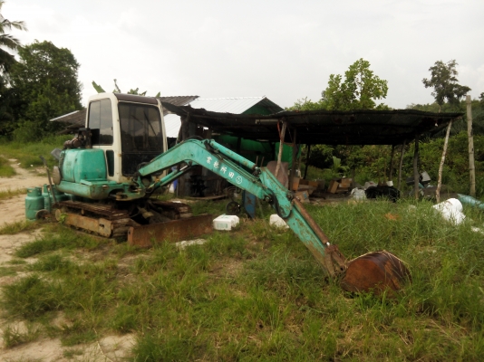 ขายรถแบคโฮ KOMATSU PC30-7 เอกสารอินวอย ปั๊มนิ้ว แอร์พร้อม ราคา 300000