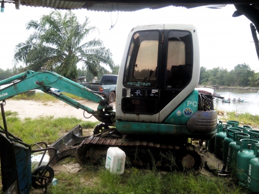 ขายรถแบคโฮ KOMATSU PC30-7 เอกสารอินวอย ปั๊มนิ้ว แอร์พร้อม ราคา 300000