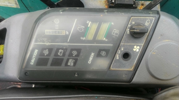 ขายรถขุด Pc20-7E      พร้อมใช้งาน    ราคา195000ต่อรองได้