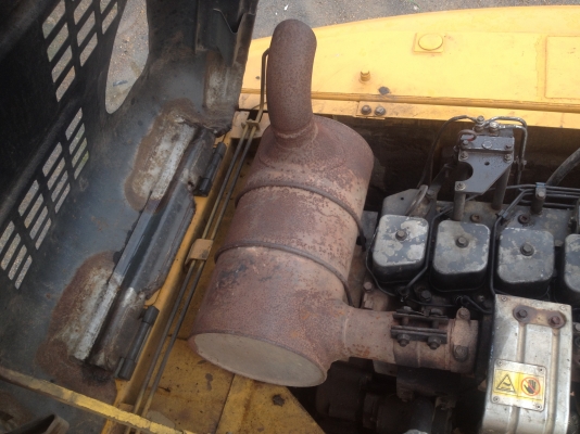 ขาย komutsu pc 200_6 รถผมเอง ไช้งานปกติ แรงๆ ปุงกี้ไหญ่ ได้งานไว