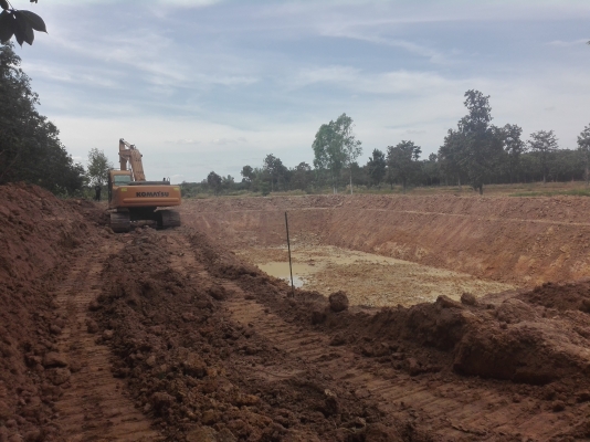 ขาย komutsu pc 200_6 รถผมเอง ไช้งานปกติ แรงๆ ปุงกี้ไหญ่ ได้งานไว