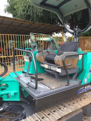 ขายรถขุดแบคโฮ KOBELCO SK030 ขนาดPc30 รถเก่านอกแท้100\% (คอนโทลสั้น ปั๊มนิ้ว แทรคเหล็ก) เครื่องแน่น ระบบไว ช่างล่างสวย รถพร้อมใช้งาน เอกสารใบอินวอยครบ              ????ราคา 395,000 บาท ต่อรองได้???? ☎️สนใจติดต่อ 096-3268553 (สถิตย์พันธ์) ID LINE 0963268553