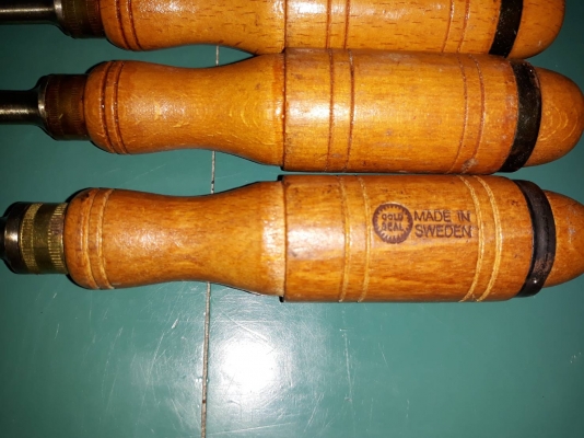 ขายสิ่วเหรียญทอง 5/8" MADE IN SWEDEN.เก่าเก็บมีด้ามเดียว