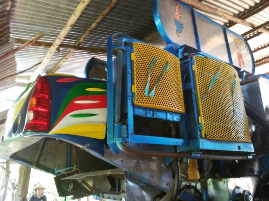 ขายรถเกี่ยวข้าว เกษตรพัฒนาปลดหนี้ เครื่อง210ช่วงล่าง10เพลาใหญ่ อุ้ม2.5ตันพร้อมทำงาน