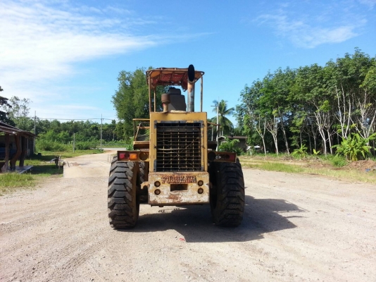 ขายรถตักล้อยาง FURUKAWA FL120A เครื่อง ISUZU 6BB1 145 แรงม้า เกียร์ท๊อก รถเดิมๆทั้งคัน ราคา 320000