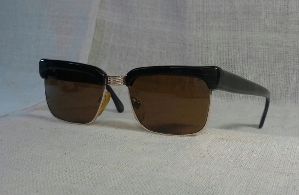 แว่นตาเทพเจ้าของชาวเยอรมัน โกลด์ฟิลด์ 12 K ยุค &#039;60s โมเดลหล่อคลาสสิค &#039;คลับมาสเตอร์&#039; V