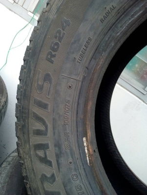 215/70R15 BRIDGESTONE DURAVIS R624 ปี14 มี1 เส้น โทร.ไอดีไลน์ 0814273941