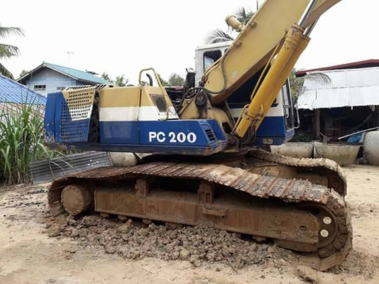 KOMATSU  PC 200-5