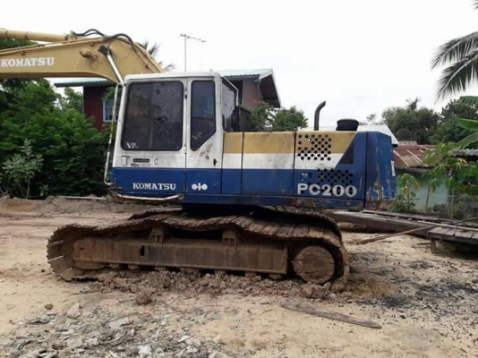 KOMATSU  PC 200-5