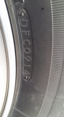 ขายล้อแม็ก dmax 16"&times;7"  ยางปี14 สนใจติดต่อร้าน ก.เจริญการยางครับ 081-3747940