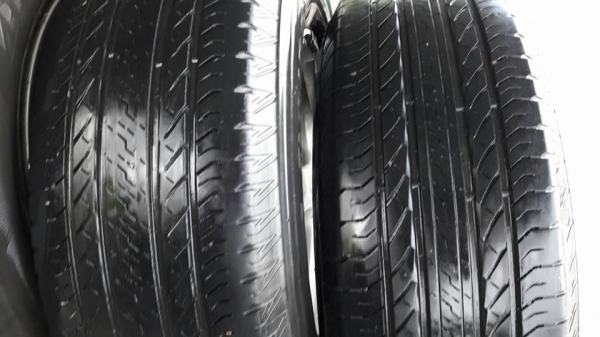 ขายล้อแม็ก dmax 16"&times;7"  ยางปี14 สนใจติดต่อร้าน ก.เจริญการยางครับ 081-3747940