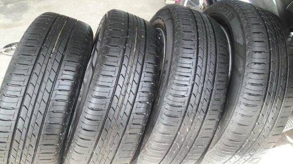 ขายล้อแม็กป้ายแดง toyota vios 15" พร้อมยางปี17 สนใจติดต่อร้าน ก.เจริญการยางครับ 081-3747940 ขายล้อแม็กป้ายแดง toyota vios 15" พร้อมยางปี17 สนใจติดต่อร้าน ก.เจริญการยางครับ 081-3747940