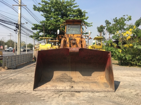 ขายรถตัก KOMATSU JH80C ขนาดเทียบเท่า WA380 เครื่อง ISUZU 6 สูบ เกียร์ ปั้ม สมบูรณ์พร้อมใช้ครับ ติดต่อ 063-9316985 ID LINE : 0639316985