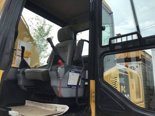 ขายแบคโฮ PC200 รุ่น7 สภาพดี สด-ผ่อนได้ สนใจติดต่อ 081-9426747 ขายแบคโฮ PC200 รุ่น7 สภาพดี สด-ผ่อนได้ สนใจติดต่อ 081-9426747