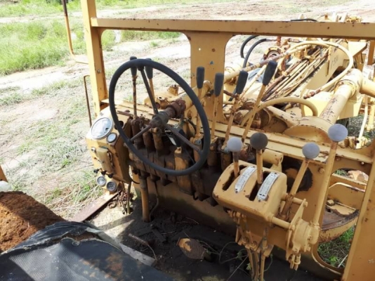 ขาย 295,000 GALION L 500 เครื่อง 6BD1T เทอร์โบ ดีแรง เกียร์ดี ปั้มแรง ยางดี ใบมีดสวย รถพร้อมใช้ เอกสารหนังสือสัญญาซื้อขาย รถอยู่ กำแพงเพชร 090-772-3710 090-772-3708