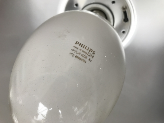ขายโคมไฟ High Bay Philips พร้อมหลอดไฟ ขนาด 400W สภาพสวย ไฟสว่าง พร้อมใช้งาน มี 13ชุด ราคาชุดละ 950 บาท ขายโคมไฟ High Bay Philips พร้อมหลอดไฟ ขนาด 400W สภาพสวย ไฟสว่าง พร้อมใช้งาน มี 13ชุด ราคาชุดละ 950 บาท
