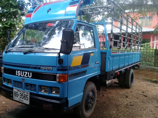 รถบรรทุกหกล้อ ISUZU NKR 110 รถห้างแท้ เกียร์สั้น ยกหัวได้ รถบรรทุกหกล้อ ISUZU NKR 110 รถห้างแท้ เกียร์สั้น ยกหัวได้