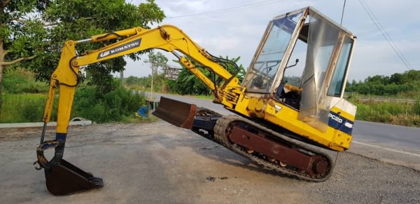 ขายด่วนรถแบคโฮKOMATSUโคมัสซูรุ่นยอดนิยมสวยๆมีหัวเก๋งPC20-6เครื่องโคมัสซู3D84เครื่องดีปั่มแรงรถนอกเพิ่งนำเข้ามาใหม่ยังไม่เคยใช้งานในเมืองไทยเลย