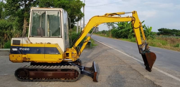 ขายด่วนรถแบคโฮKOMATSUโคมัสซูรุ่นยอดนิยมสวยๆมีหัวเก๋งPC20-6เครื่องโคมัสซู3D84เครื่องดีปั่มแรงรถนอกเพิ่งนำเข้ามาใหม่ยังไม่เคยใช้งานในเมืองไทยเลย