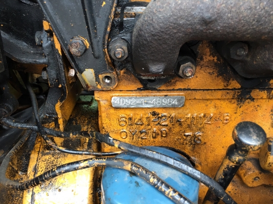 สินค้าฝากขาย - แทร็ตเตอร์ Komatsu D20Q-3 นำเข้าจากญี่ปุ่น ไม่เคยใช้งานในไทย สินค้าฝากขาย - แทร็ตเตอร์ Komatsu D20Q-3 นำเข้าจากญี่ปุ่น ไม่เคยใช้งานในไทย