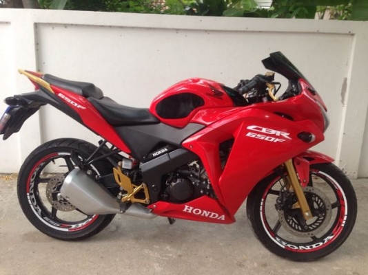 Honda Cbr150R หัวฉีด ล้อแม็ก ปี2016 สวย วิ่งน้อย สวยใหม่ Honda Cbr150R หัวฉีด ล้อแม็ก ปี2016 สวย วิ่งน้อย สวยใหม่