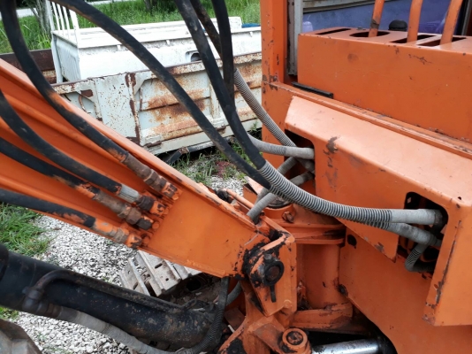 ขายด่วนรถแบคโฮเล็ก เครื่องดี ปั้มดี เอวแน่น โซ่เต็ม สภาพพร้อมใช้งาน