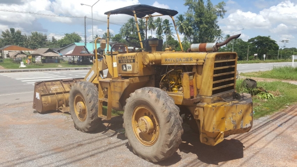 ขาย รถตัก KOMATSU JH30 รถพร้อมใช้งาน เครื่องดี เกียร์ดี ปั้มแรง ต่อแขนขยายบุ้งกี๋เรียบร้อย ราคาต่อรองได้ครับ ขาย รถตัก KOMATSU JH30 รถพร้อมใช้งาน เครื่องดี เกียร์ดี ปั้มแรง ต่อแขนขยายบุ้งกี๋เรียบร้อย ราคาต่อรองได้ครับ