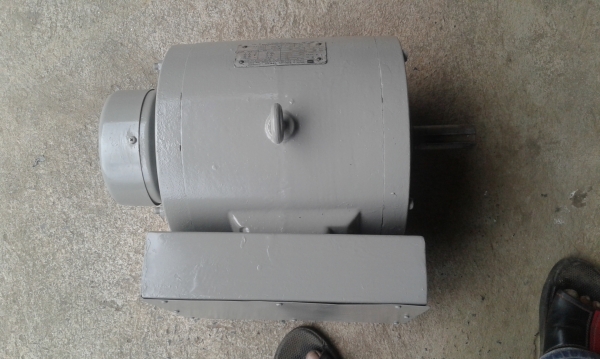 ขายมอเตอร์ 5 เเรง 220 v. ขายมอเตอร์ 5 เเรง 220 v.