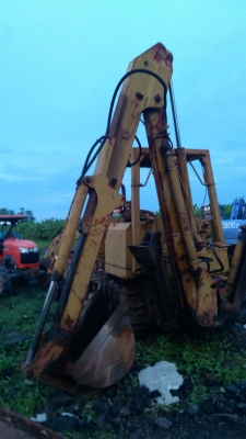 บูมอาร์มยกชุด CAT ติดรถตัก รถjcb พร้อมตีนช้าง