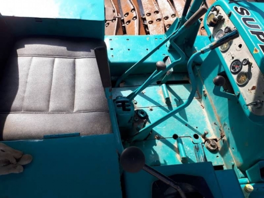 ขายด่วนแทรกเตอร์ตีนตะขาบ