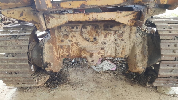 ขาย แทรคเตอร์ KOMATSU D20P-3 แพคคู่ 2 คัน ขายเป็นอะไหล่ครับ ขาย แทรคเตอร์ KOMATSU D20P-3 แพคคู่ 2 คัน ขายเป็นอะไหล่ครับ