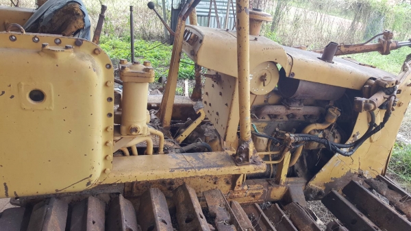 ขาย แทรคเตอร์ KOMATSU D20P-3 แพคคู่ 2 คัน ขายเป็นอะไหล่ครับ ขาย แทรคเตอร์ KOMATSU D20P-3 แพคคู่ 2 คัน ขายเป็นอะไหล่ครับ