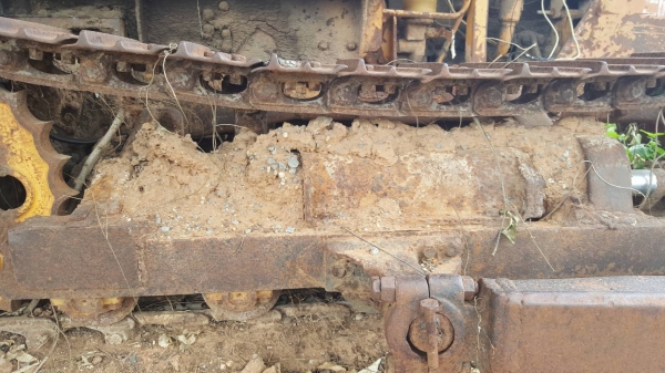 ขาย แทรคเตอร์ KOMATSU D20P-3 แพคคู่ 2 คัน ขายเป็นอะไหล่ครับ ขาย แทรคเตอร์ KOMATSU D20P-3 แพคคู่ 2 คัน ขายเป็นอะไหล่ครับ