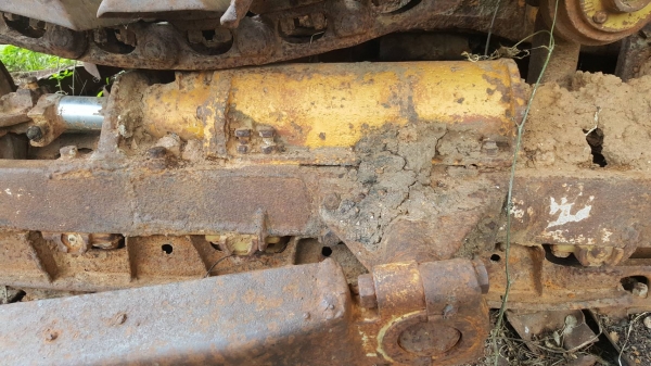 ขาย แทรคเตอร์ KOMATSU D20P-3 แพคคู่ 2 คัน ขายเป็นอะไหล่ครับ ขาย แทรคเตอร์ KOMATSU D20P-3 แพคคู่ 2 คัน ขายเป็นอะไหล่ครับ