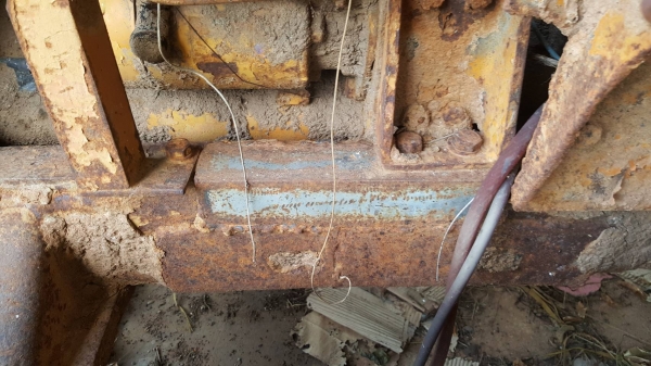 ขาย แทรคเตอร์ KOMATSU D20P-3 แพคคู่ 2 คัน ขายเป็นอะไหล่ครับ ขาย แทรคเตอร์ KOMATSU D20P-3 แพคคู่ 2 คัน ขายเป็นอะไหล่ครับ