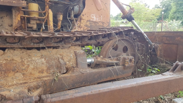 ขาย แทรคเตอร์ KOMATSU D20P-3 แพคคู่ 2 คัน ขายเป็นอะไหล่ครับ ขาย แทรคเตอร์ KOMATSU D20P-3 แพคคู่ 2 คัน ขายเป็นอะไหล่ครับ