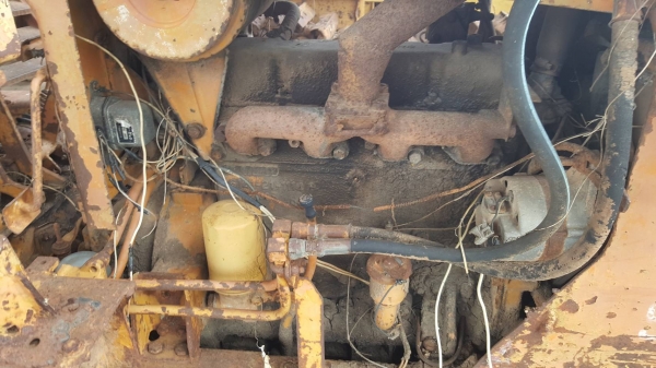 ขาย แทรคเตอร์ KOMATSU D20P-3 แพคคู่ 2 คัน ขายเป็นอะไหล่ครับ ขาย แทรคเตอร์ KOMATSU D20P-3 แพคคู่ 2 คัน ขายเป็นอะไหล่ครับ