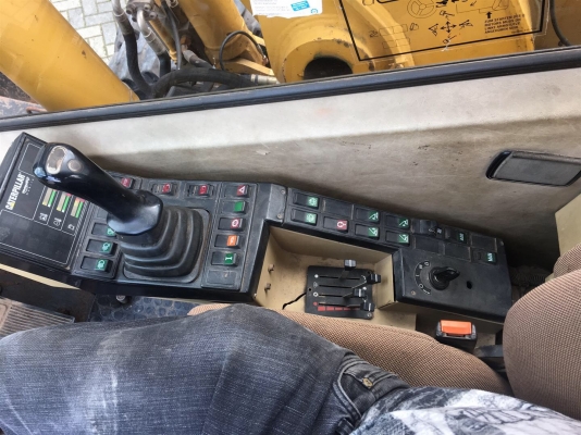 ขายรถขุดล้อยาง CAT M315 ปี 1997 นำเข้าจากเยอรมัน ขายรถขุดล้อยาง CAT M315 ปี 1997 นำเข้าจากเยอรมัน