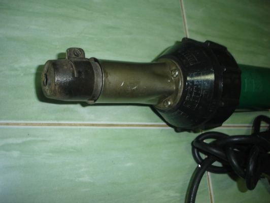 ขายเครื่องเชื่อมพลาสติกมือสอง Leister สวิตเซอร์แลนด์ มืออาชีพต้องใช้