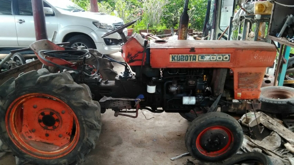 รถไถคูโบต้ารุ่นL2000ตามสภาพใช้งานใด้ปกติ