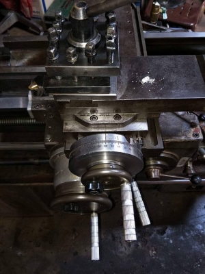 เครื่องกลึง 5 ฟุต สุดเทพ จากอิตตาลี่ 0814583376 ช่างเอก ปทุม